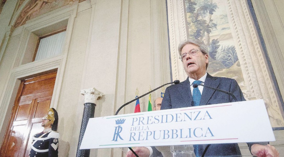 Renzi impone Lotti ai Servizi e Alfano ministro degli Esteri