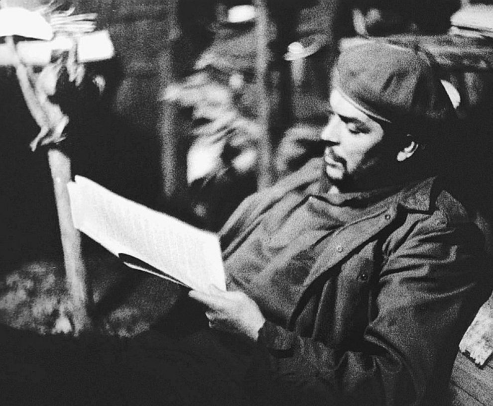 Che Guevara. Altro che “comunista”, fu un anarchico mai amato dal nostro Pci Che Guevara. Altro che “comunista”, fu un anarchico mai amato dal nostro Pci