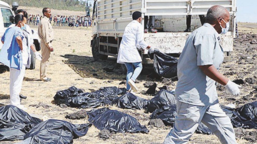 6 minuti di volo, poi lo schianto al suolo. Tragedia in Etiopia: 157 morti, 8 italiani 6 minuti di volo, poi lo schianto al suolo. Tragedia in Etiopia: 157 morti, 8 italiani