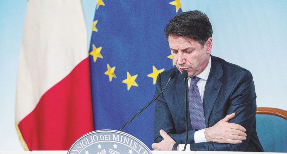 Il premier giura: “Niente conta in Consiglio”. Ma nei gialloverdi monta la paura del “fango” Il premier giura: “Niente conta in Consiglio”. Ma nei gialloverdi monta la paura del “fango”