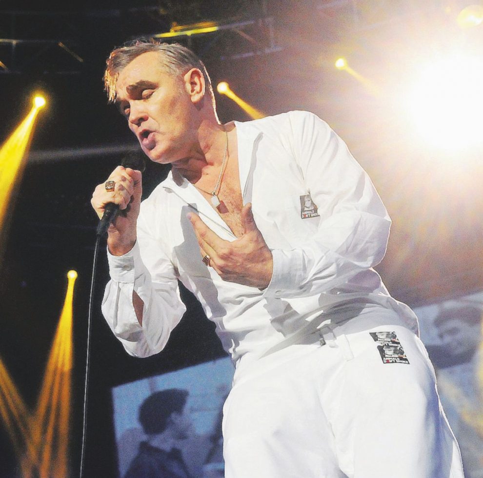 Il nuovo Morrissey torna a cantarle ai vecchi maestri Il nuovo Morrissey torna a cantarle ai vecchi maestri