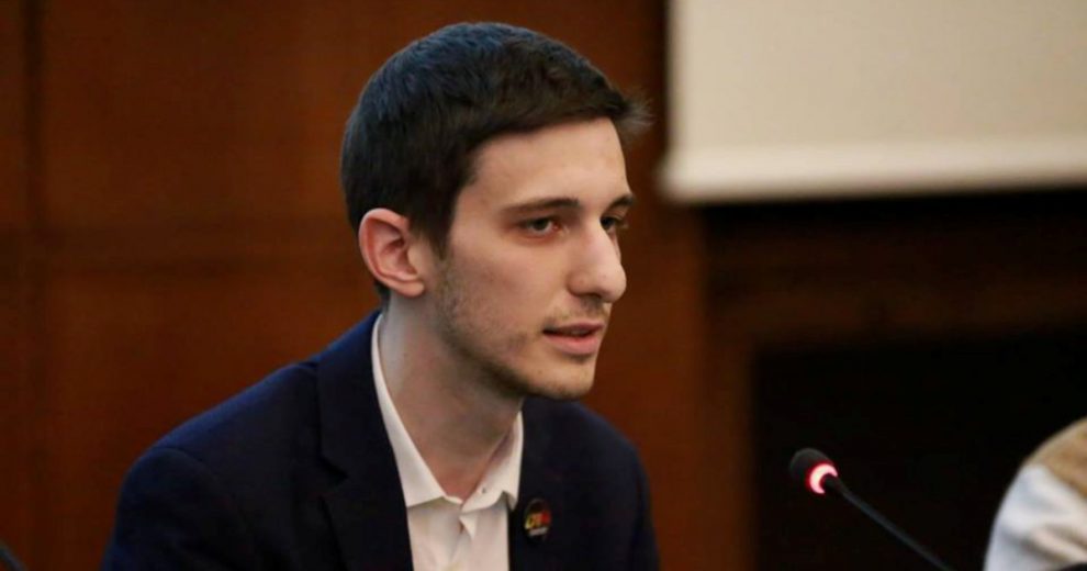 Sorpresa: pure i blog talvolta informano. E meglio dei giornali Sorpresa: pure i blog talvolta informano. E meglio dei giornali