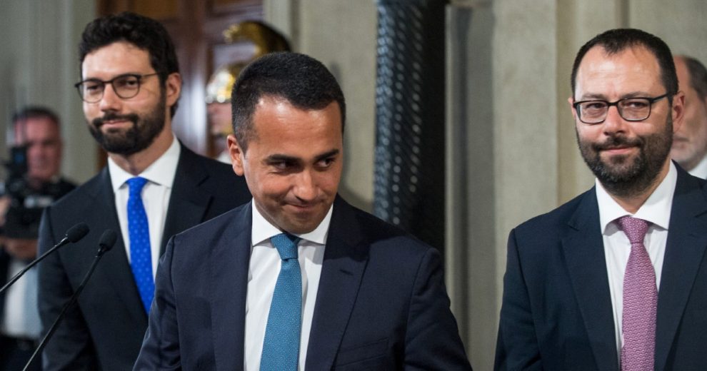 Di Maio “sorveglia” Conte, Grillo attacca i “poltronofili” Di Maio “sorveglia” Conte, Grillo attacca i “poltronofili”