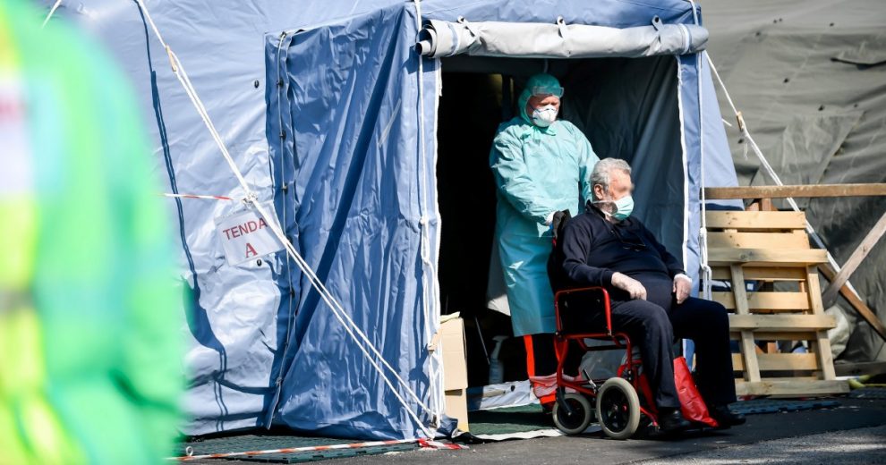 Case di riposo senza difese: “Sarà un’ecatombe” Case di riposo senza difese: “Sarà un’ecatombe”