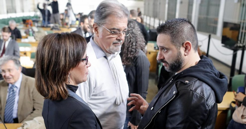Il teste: “Dissero di aver picchiato Cucchi” E accusa di pressioni l’Arma, che nega Il teste: “Dissero di aver picchiato Cucchi” E accusa di pressioni l’Arma, che nega