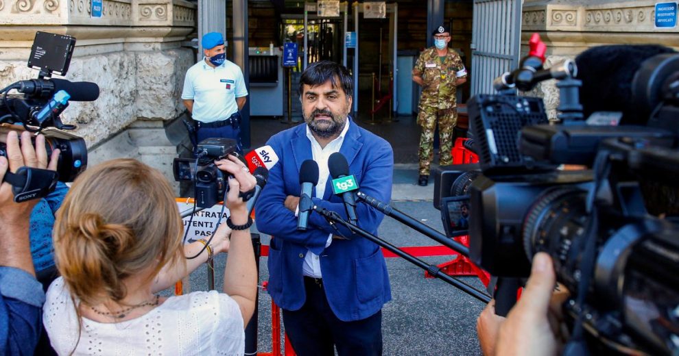 Il nuovo fronte di Palamara: denunciato dall’ex capo Anm Il nuovo fronte di Palamara: denunciato dall’ex capo Anm