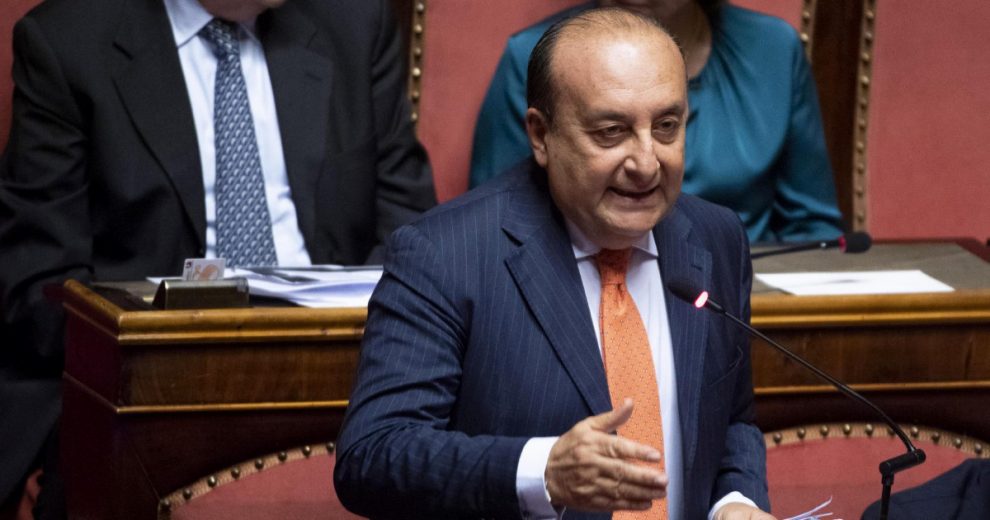 “Sui vitalizi ora decido io: no alle minacce di 5S e Pd”