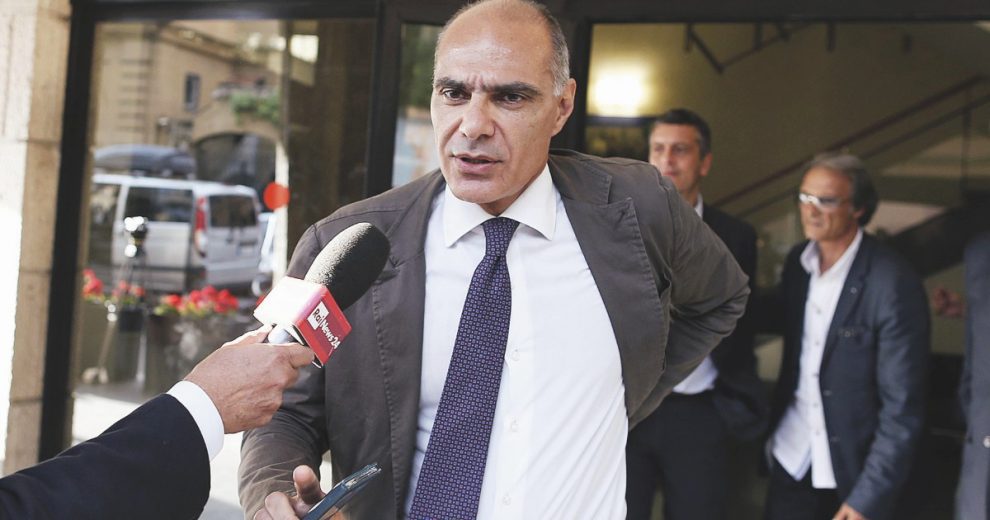 Concussione, Roma archivia l’indagine sul procuratore di Avellino D’Onofrio Concussione, Roma archivia l’indagine sul procuratore di Avellino D’Onofrio