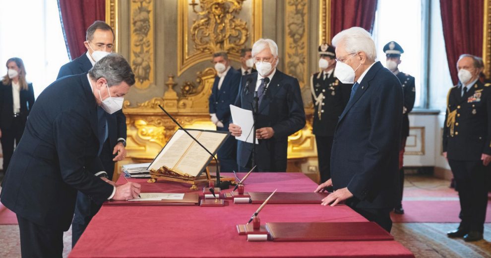 Tutti “neri” e composti: il giuramento come un  Cda