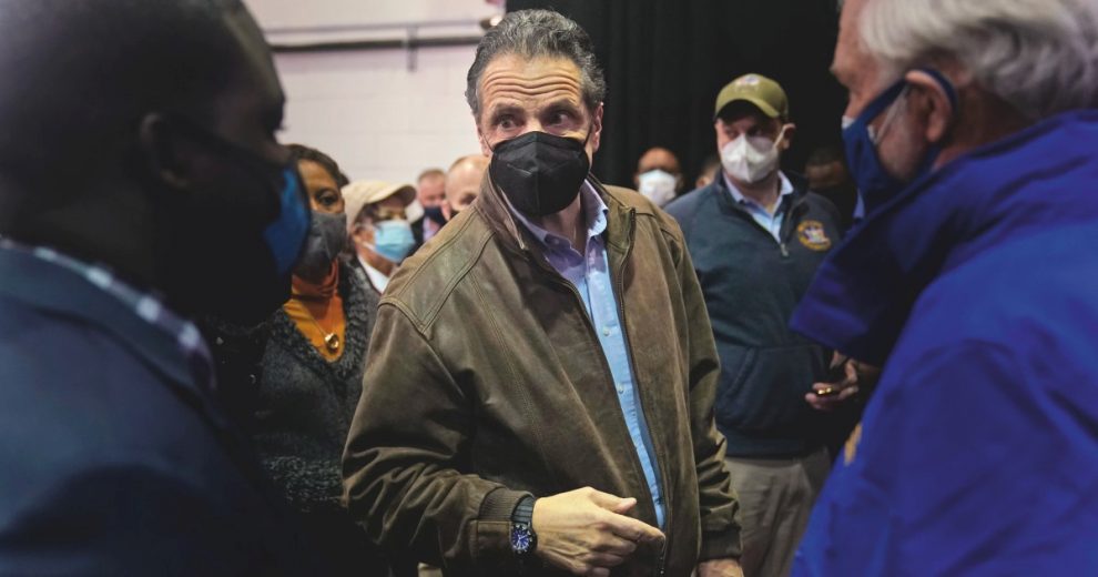 Cuomo all’angolo: “Io non lascio” Cuomo all’angolo: “Io non lascio”