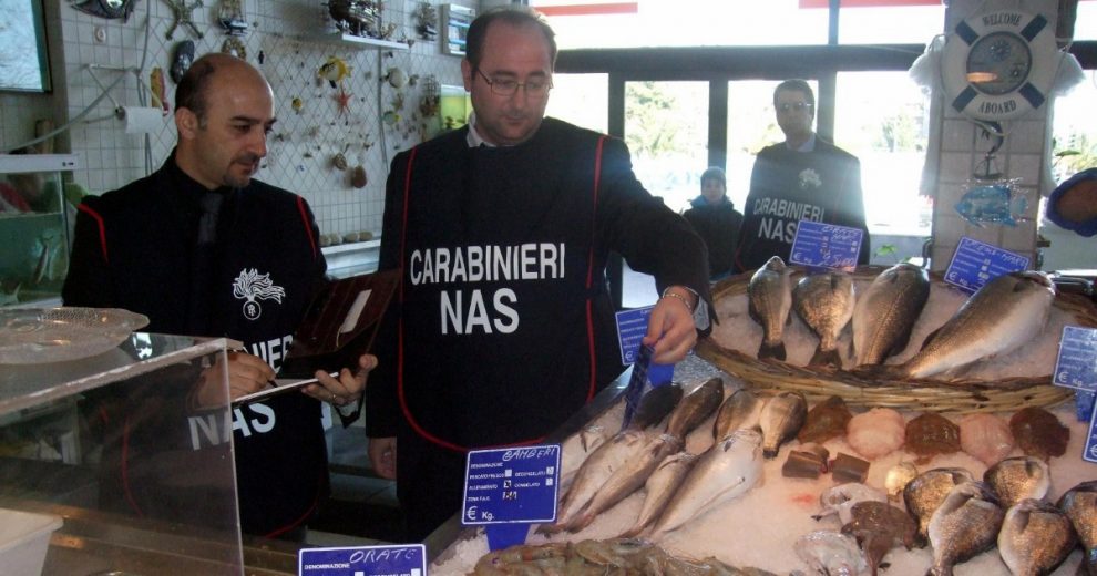 Cibi adulterati, riecco le sanzioni: “Sventato il blitz” Cibi adulterati, riecco le sanzioni: “Sventato il blitz”
