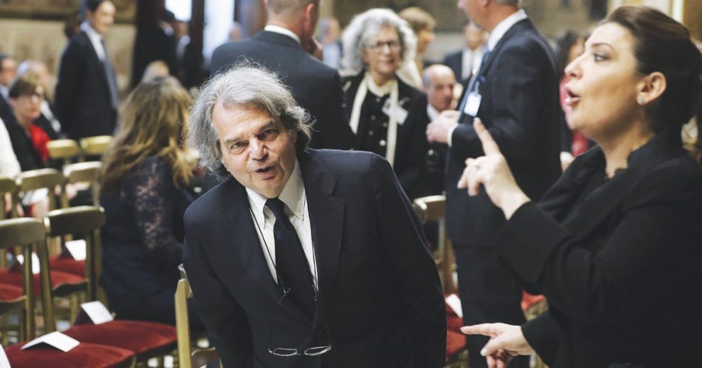 L’infornata: tutta la PA potrà assumere dirigenti a termine