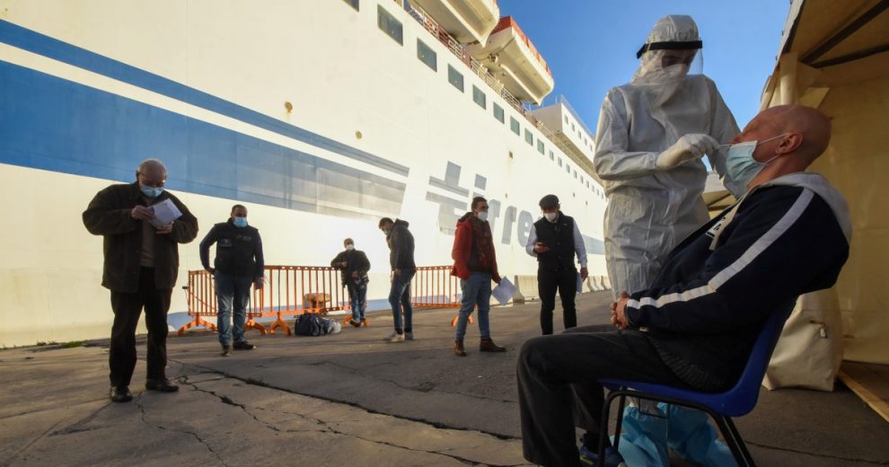 “Virus, dati falsi per evitare il rosso: è un input politico”