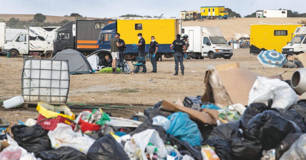 No controlli e prefetto leghista. Rave, ora si temono i contagi