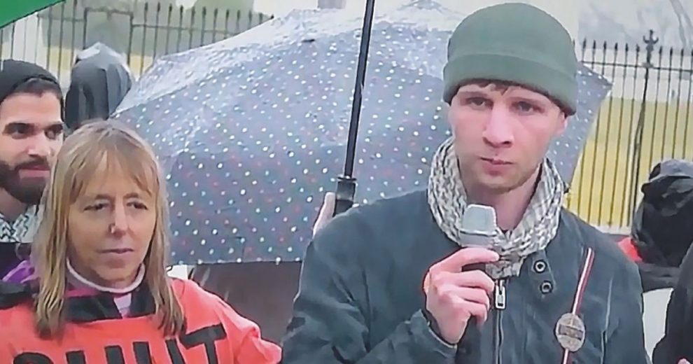 La denuncia sepolta di Hale: “A distanza si uccidono i civili” La denuncia sepolta di Hale: “A distanza si uccidono i civili”