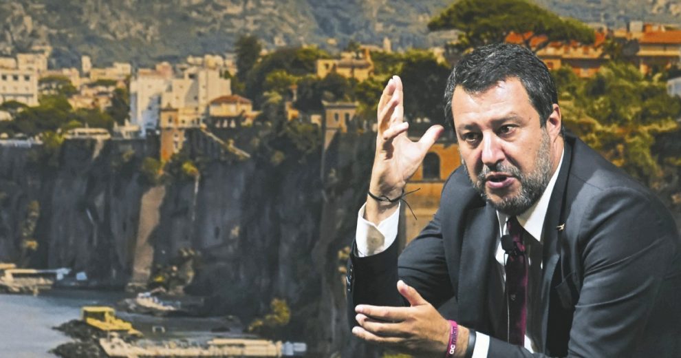 Draghi ordina, Salvini si piega: adesso più Green pass per tutti Draghi ordina, Salvini si piega: adesso più Green pass per tutti