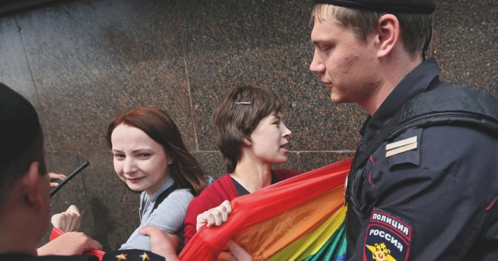 Odio, minacce, ricatti: così i “maschi Alfa” terrorizzano la Russia Odio, minacce, ricatti: così i “maschi Alfa” terrorizzano la Russia