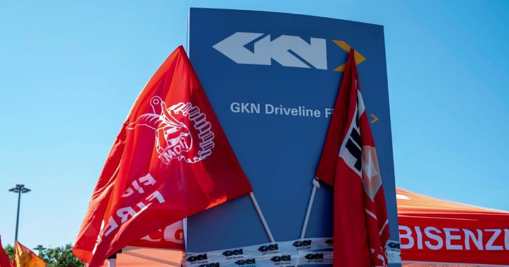 Delocalizzazioni, i lavoratori Gkn contro la norma del governo
