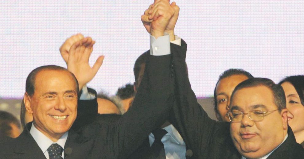 Senatori comprati e Servizi deviati: ma lo salva l’Unione Senatori comprati e Servizi deviati: ma lo salva l’Unione