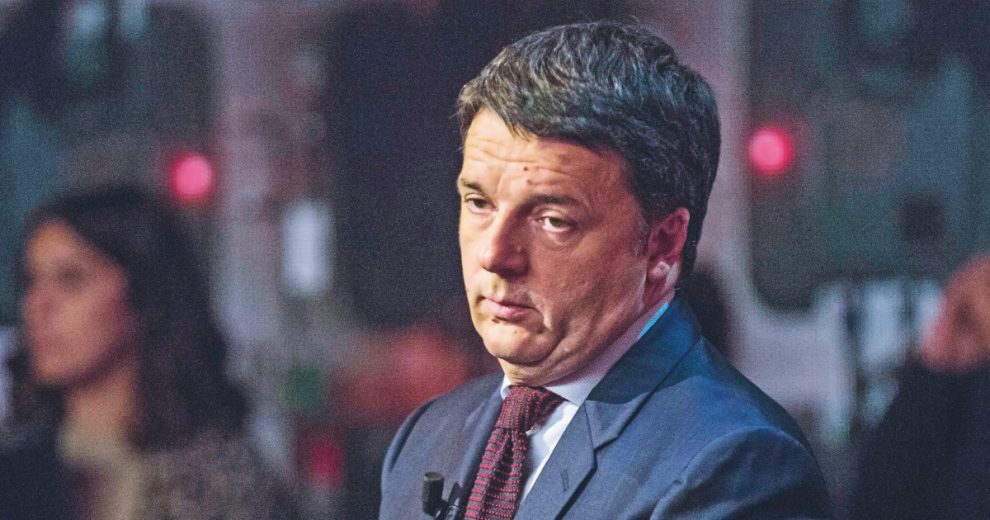 Renzi e Toti per il Centro: ma ora Casini si tira indietro Renzi e Toti per il Centro: ma ora Casini si tira indietro