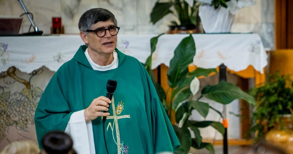 “Quella bomba a Don Patriciello non è nostra” “Quella bomba a Don Patriciello non è nostra”